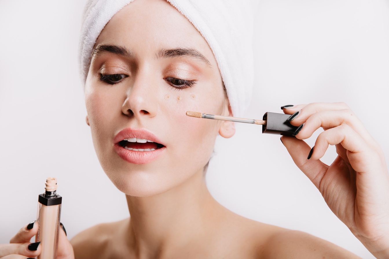 Тональный крем на стероидах: разбираем четыре вирусные формулы от Makeup by Mario до Armani